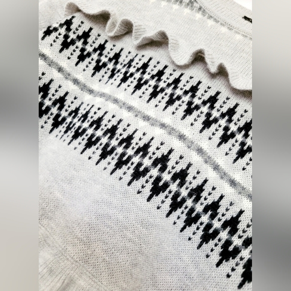 Talbots Women's Lambswool Blend Sweater Nordic Isle Pattern Ruffle Decor Medium - Picture 11 of 16